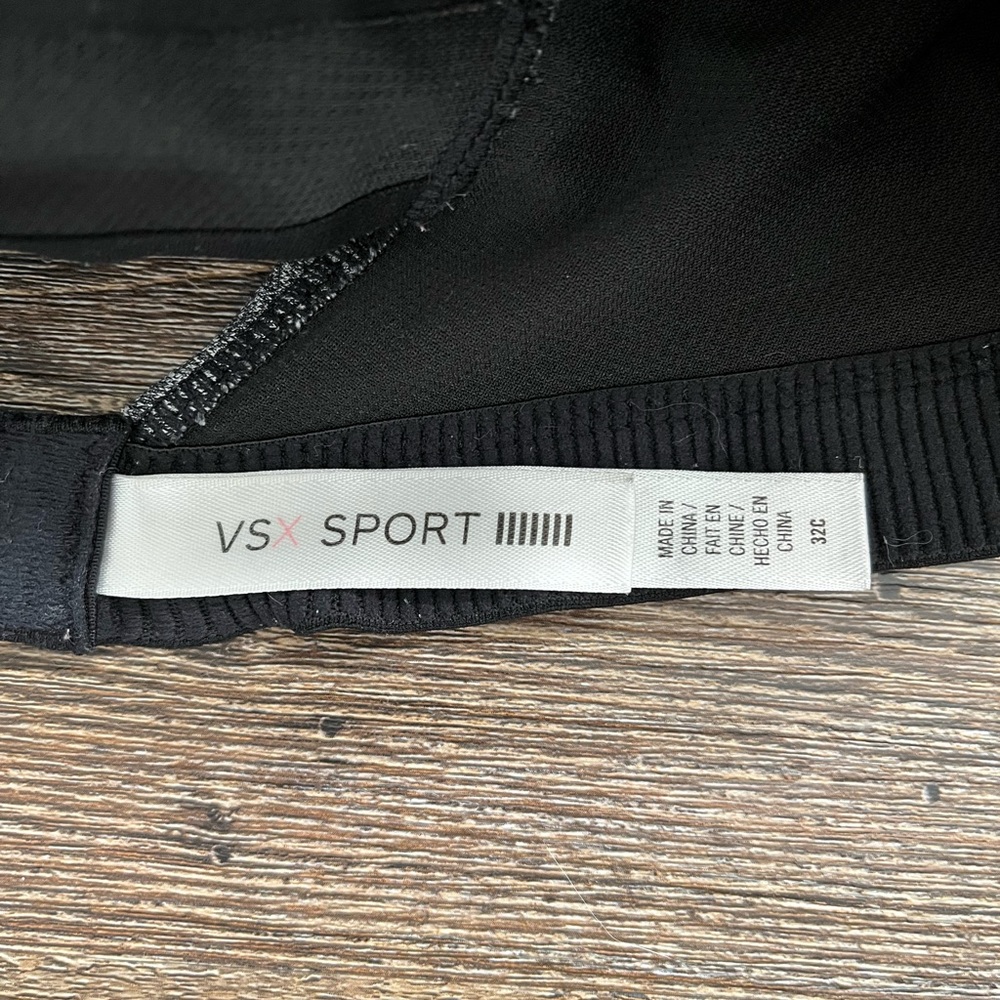 Victoria’s Secret sports bra - Picture 3 of 5
